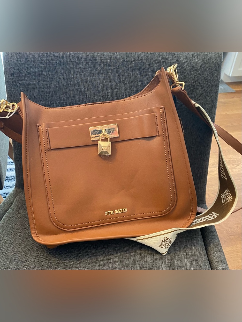 Steve Madden Brown Faux Leather Crossbody Bag Logo Strap Coin Purse, Magnetic